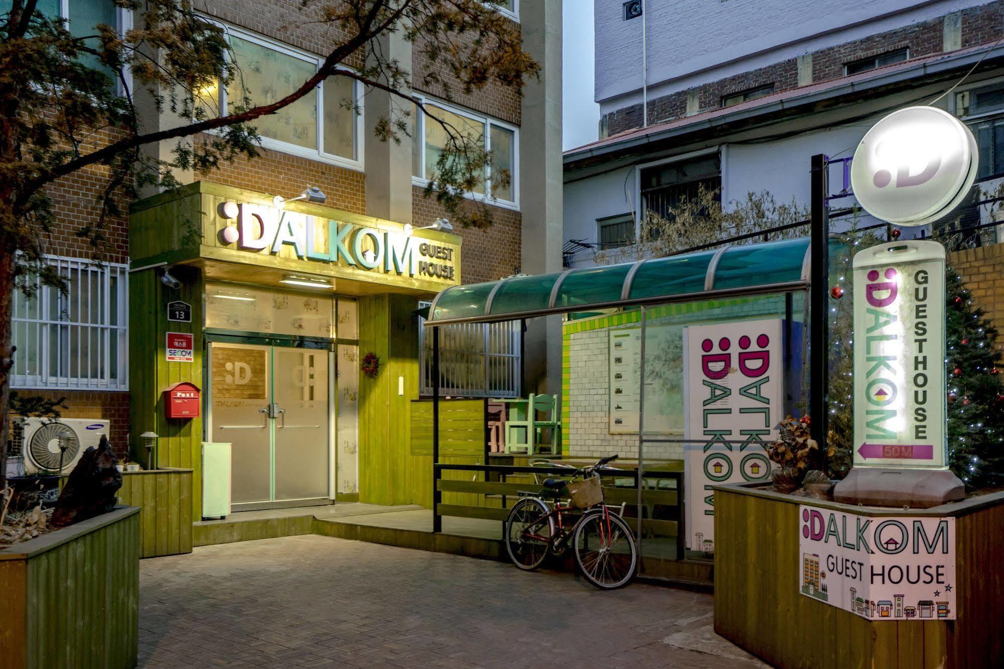 Dalkom Myeongdong Guesthouse Seúl Exterior foto